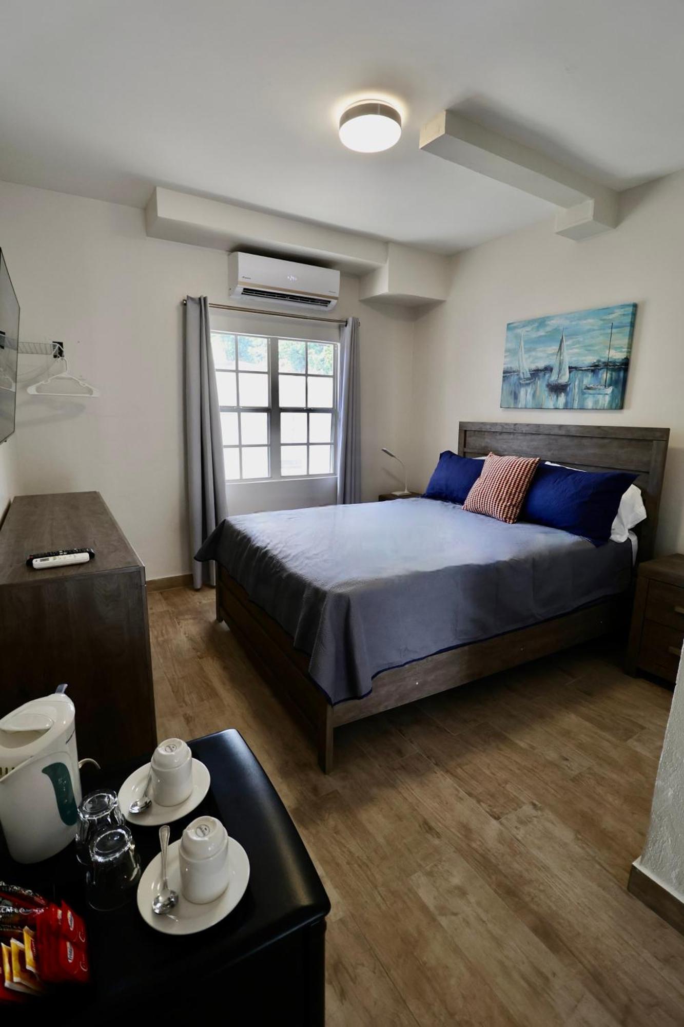 The Moxy Hotel English Harbour Bagian luar foto