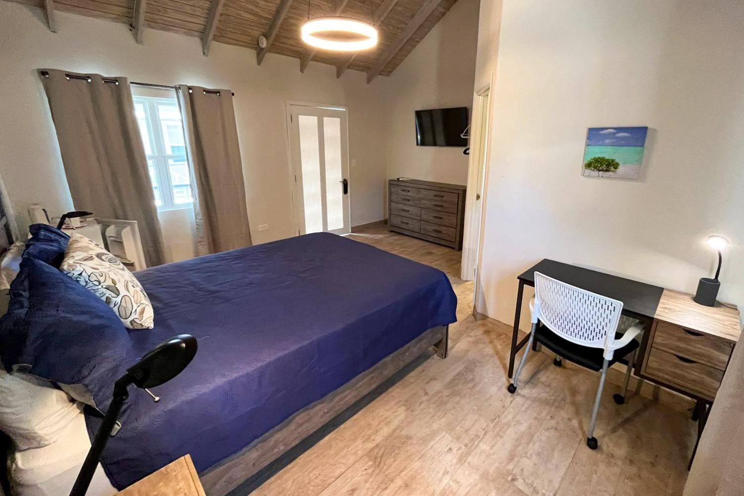 The Moxy Hotel English Harbour Bagian luar foto
