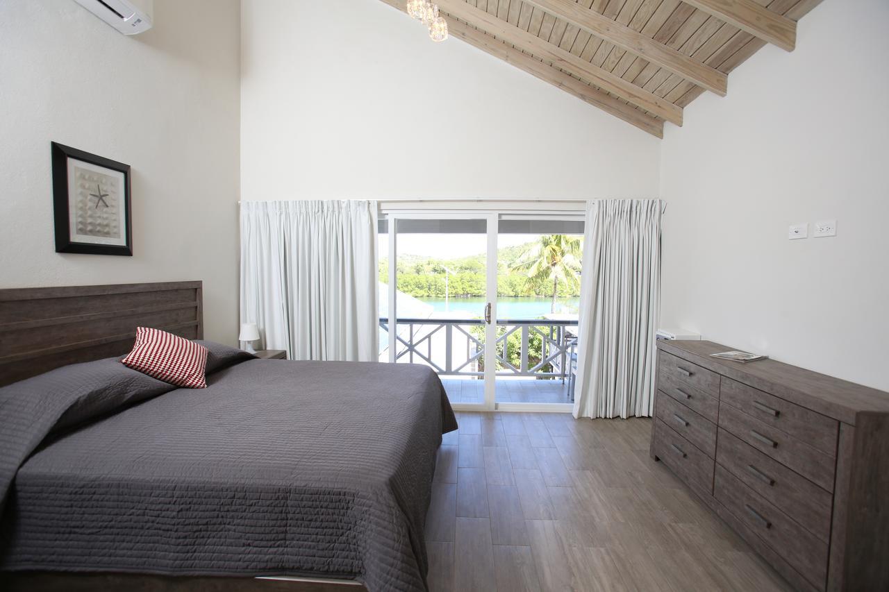 The Moxy Hotel English Harbour Bagian luar foto